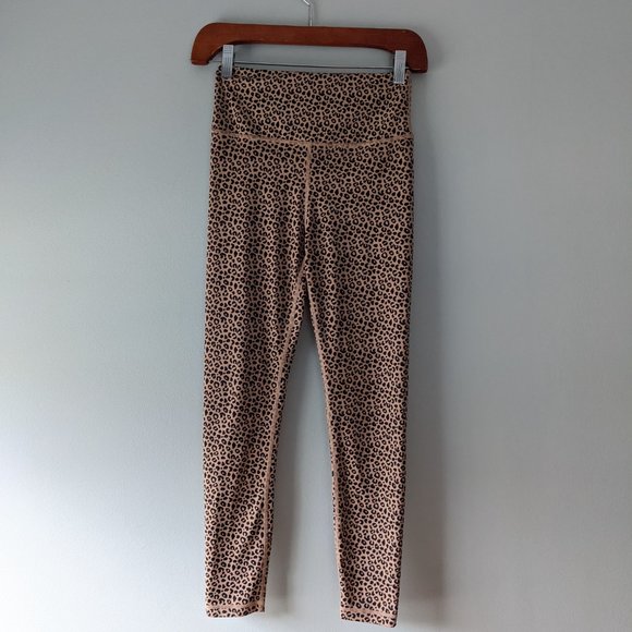 ALLFENIX | Cheetah Sand 7/8 Legging Size XS - Picture 2 of 10
